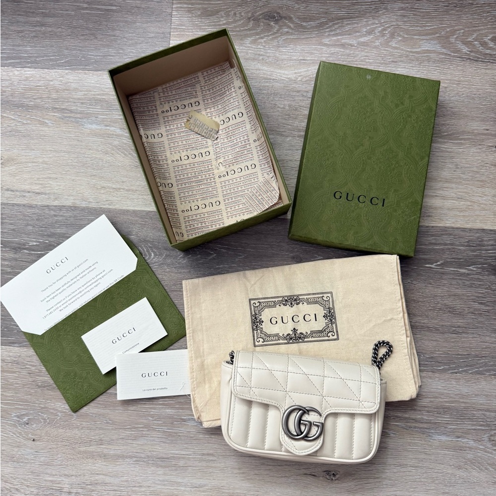 Gucci Marmont Crossbody Super Mini White Leather with silver hardware